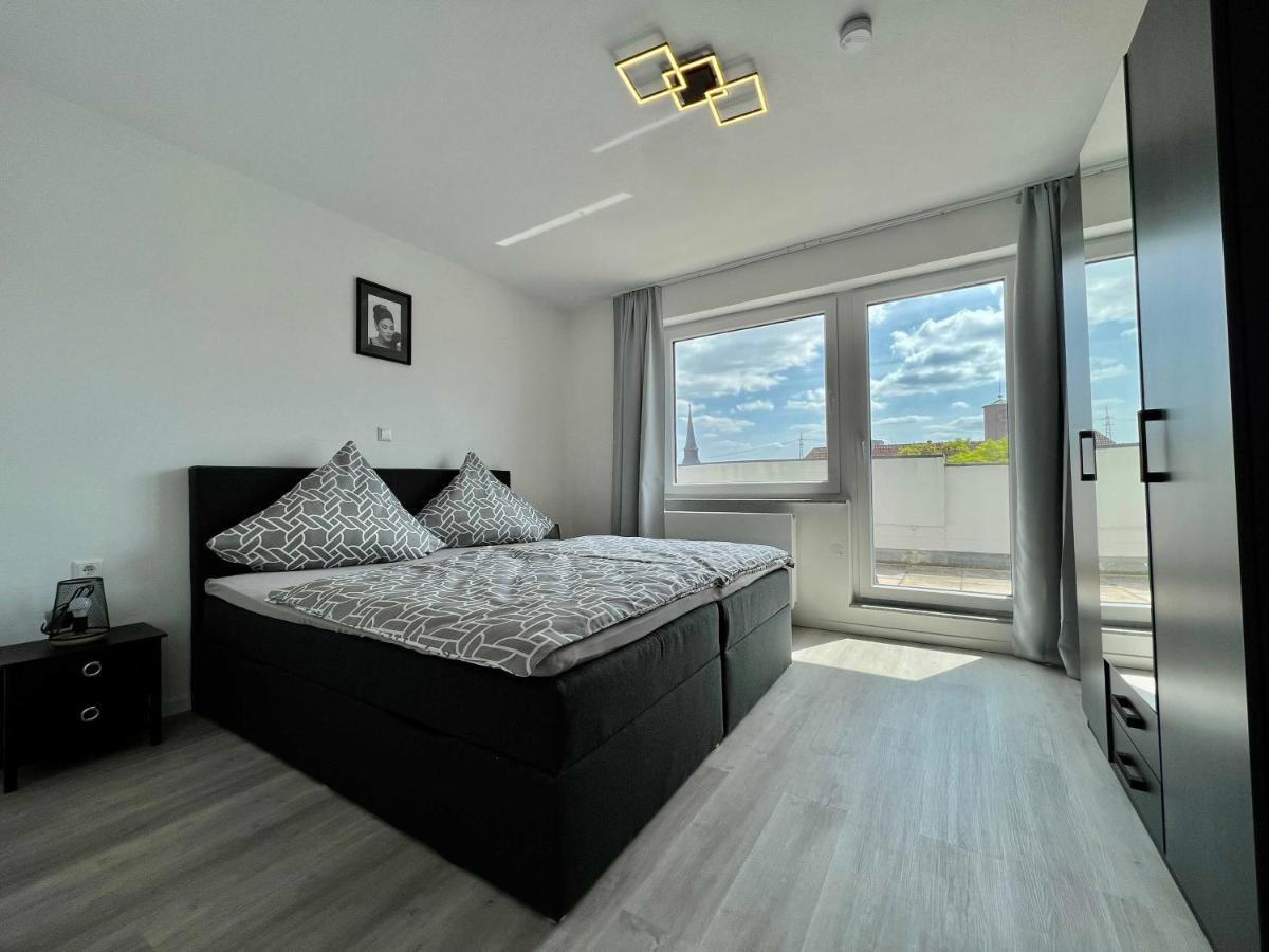 Nujen- Hotel Und Apartment Stuttgart Zuffenhausen 외부 사진